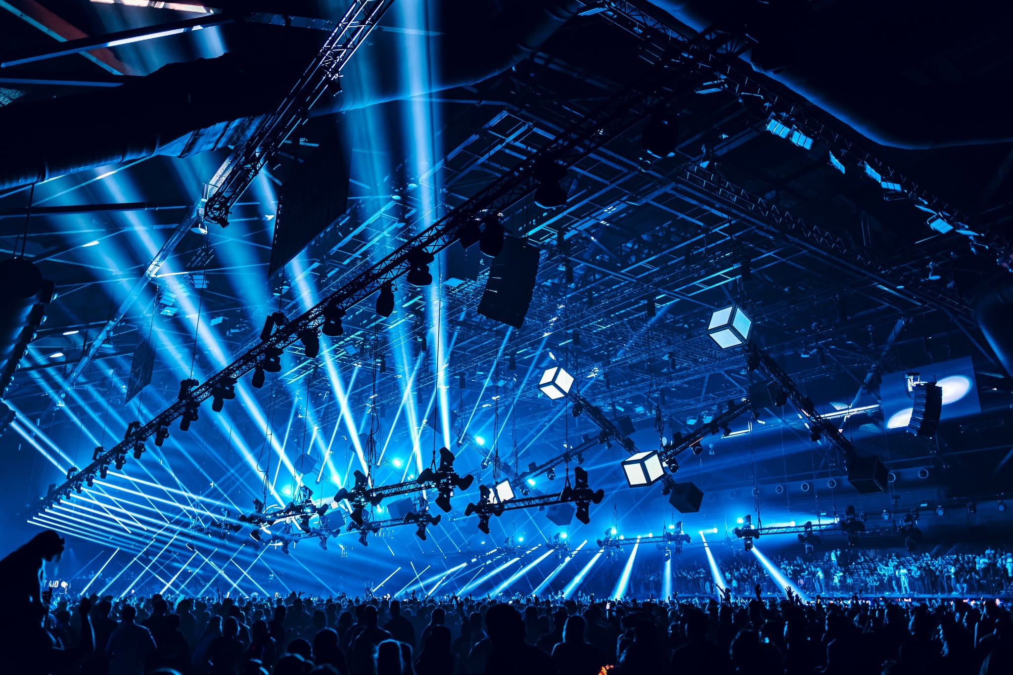 A Trinity Black robotic system flown across the rig at Rave Rebels, ING Arena, Brussels